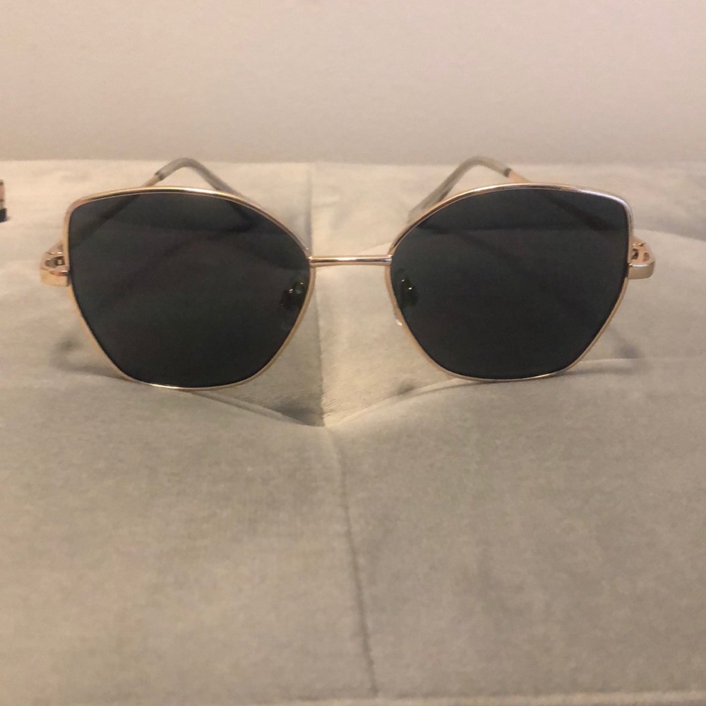 Sunglasses 🕶